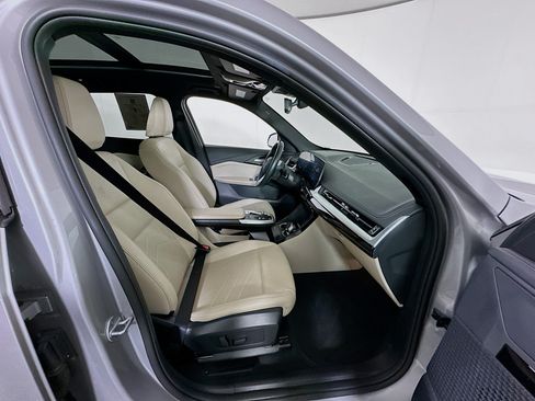 Used 2025 BMW X1 xDrive28i AWD/4WD image 34