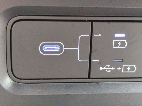 Used 2025 Hyundai Tucson Limited image 23