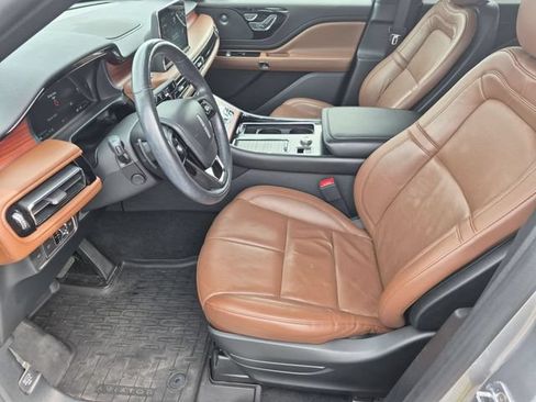 Used 2022 Lincoln Aviator Reserve w/ Equipment Group 201A AWD/4WD image 12