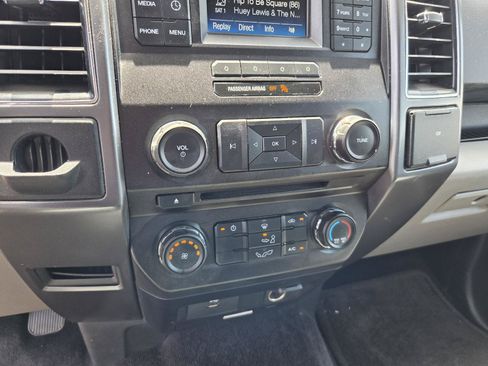 Used 2017 Ford F150 XLT RWD image 21