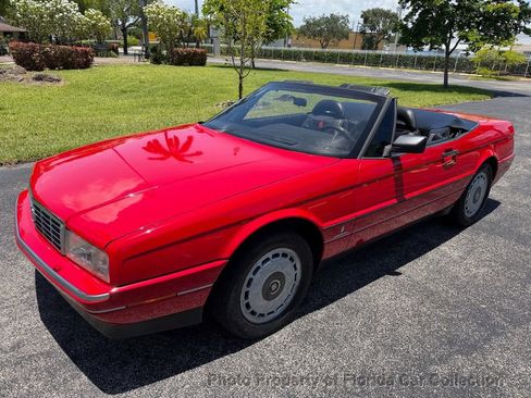 Used 1990 Cadillac Allante FWD image 1
