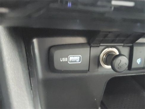 Used 2023 Hyundai Santa Cruz SEL Premium image 25