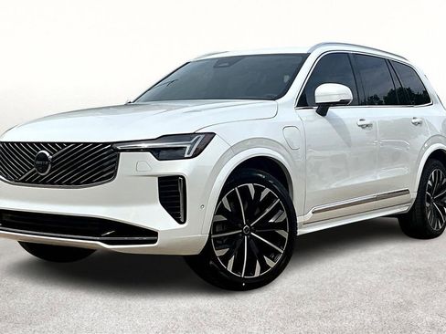 New 2026 Volvo XC90 T8 Ultra AWD/4WD image 2