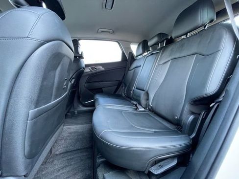 Certified 2023 Kia Sportage EX image 18