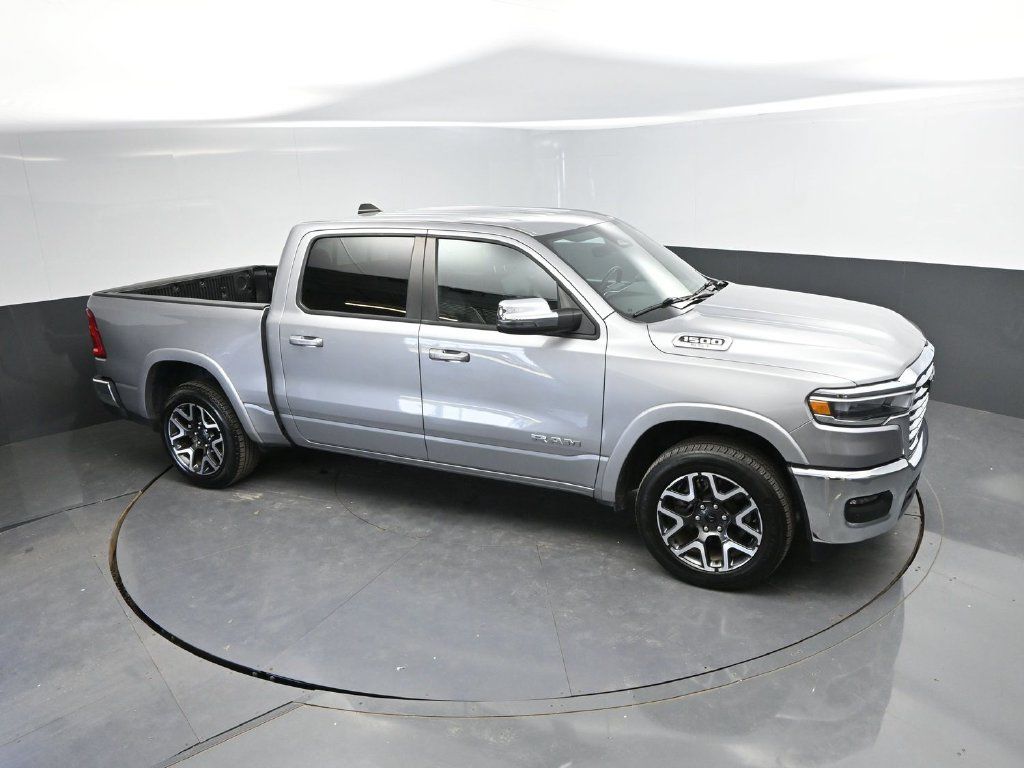 Used 2025 RAM 1500 Laramie AWD/4WD image 21