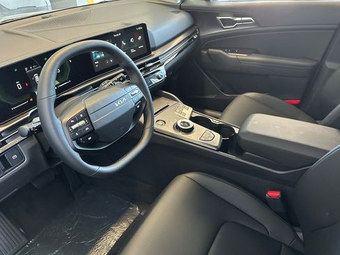 New 2026 Kia Sportage EX AWD/4WD image 10