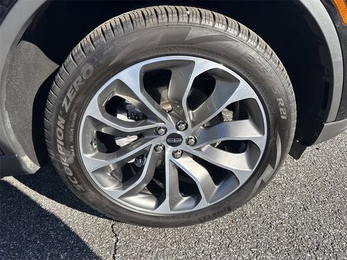 Used 2025 Lincoln Aviator Reserve w/ Illumination Package image 13