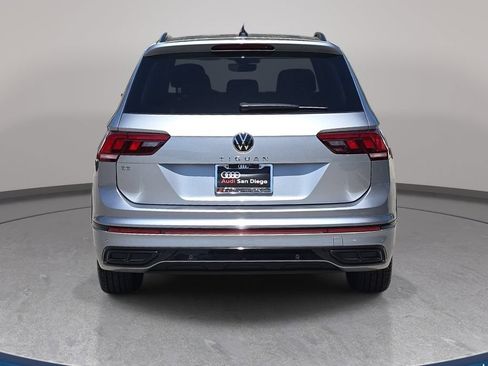 Used 2022 Volkswagen Tiguan SE R-Line FWD image 7