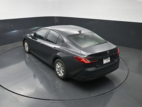 Used 2025 Toyota Camry Hybrid FWD image 15