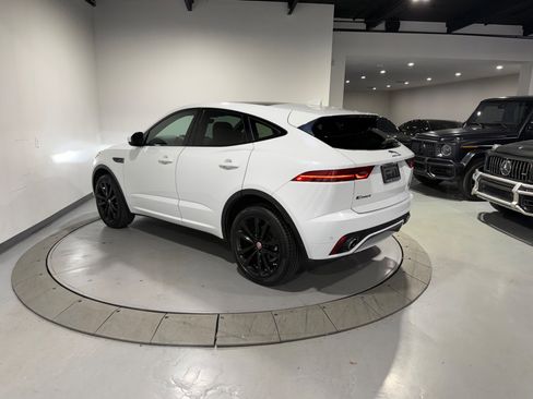 Used 2019 Jaguar E-PACE R-Dynamic SE image 16