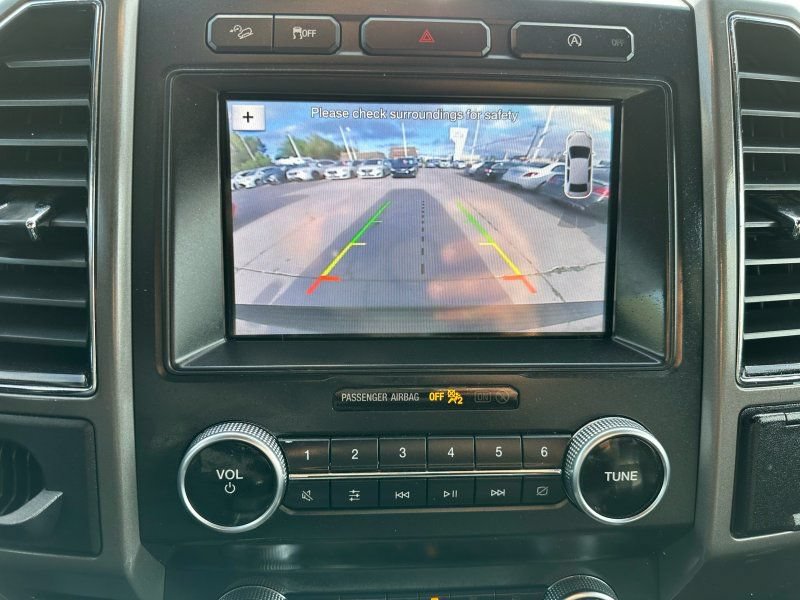 Used 2019 Ford Expedition Max XLT w/ Equipment Group 201A AWD/4WD image 20