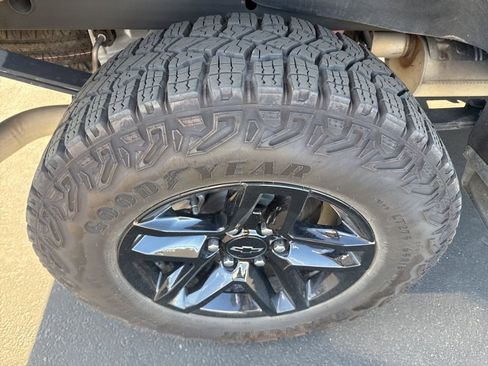 Certified 2024 Chevrolet Silverado 1500 Custom Trail Boss image 9