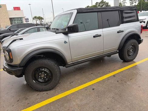 Used 2022 Ford Bronco Black Diamond AWD/4WD image 1