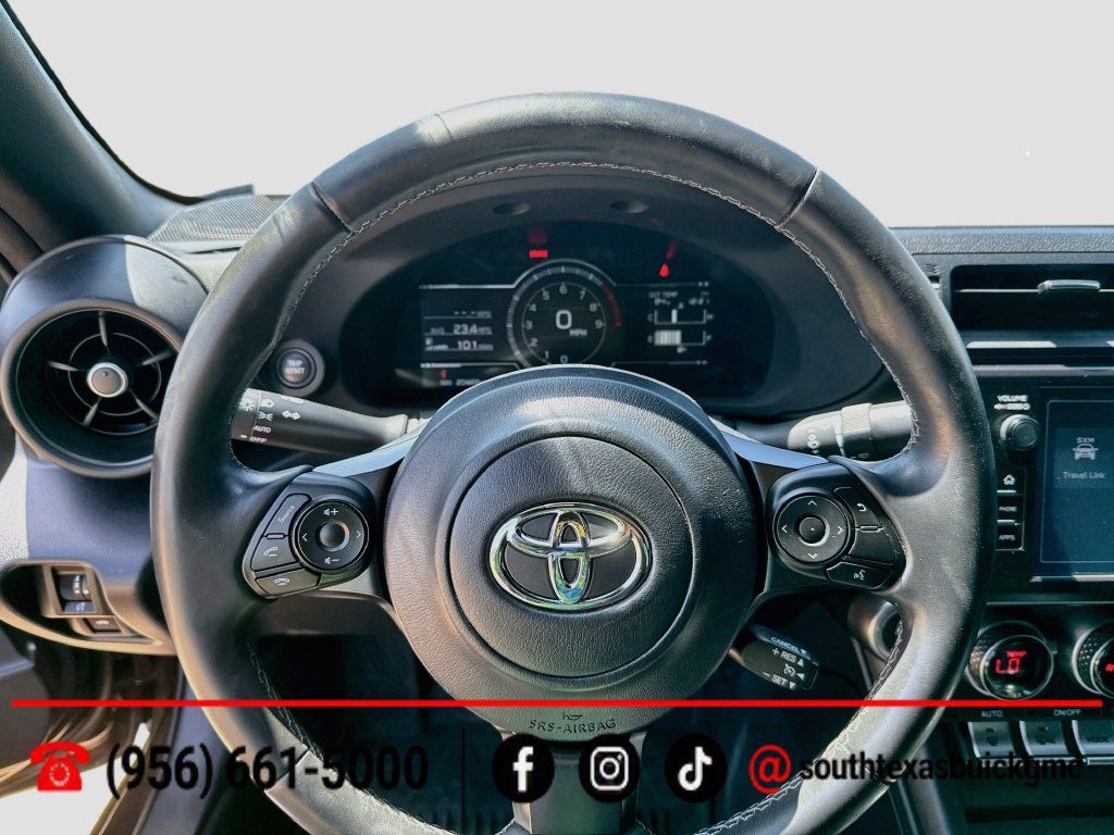 Used 2023 Toyota GR86 w/ ALL Weather Mat Package (TMS) RWD image 14