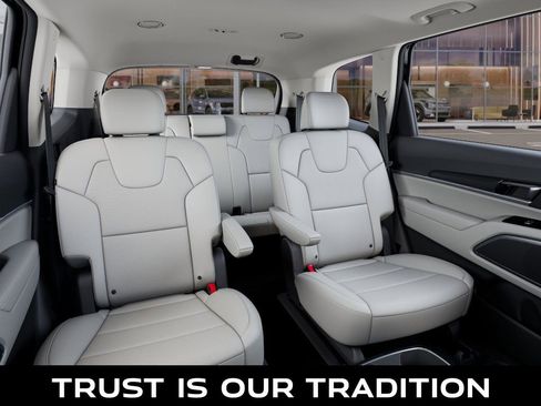 New 2025 Kia Telluride S image 16