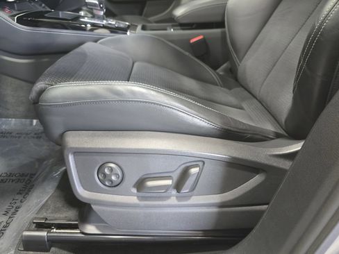 Used 2023 Audi SQ5 Prestige w/ Prestige Package AWD/4WD image 27