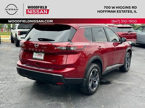 Certified 2025 Nissan Rogue SV w/ SV Premium Package AWD/4WD image 4