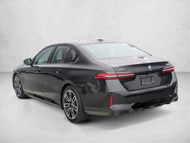 Used 2026 BMW 550e xDrive AWD/4WD image 9