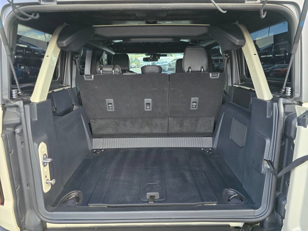 Certified 2025 Ford Bronco Badlands AWD/4WD image 8