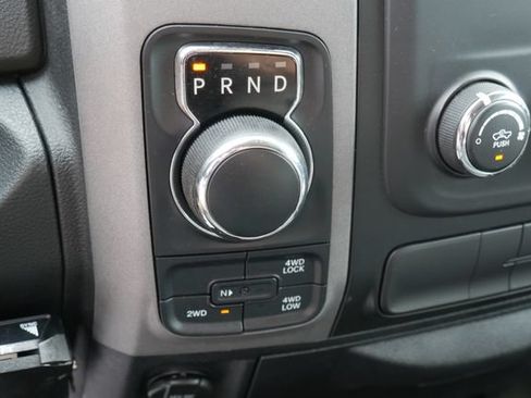 Used 2017 RAM 1500 Express AWD/4WD image 19