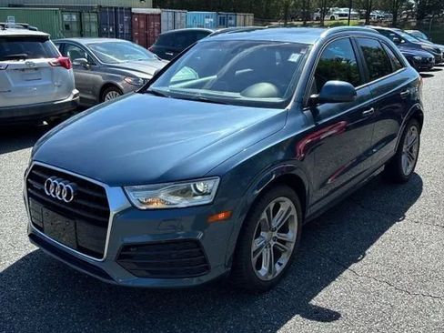Used 2018 Audi Q3 2.0T Premium w/ Convenience Package AWD/4WD image 1