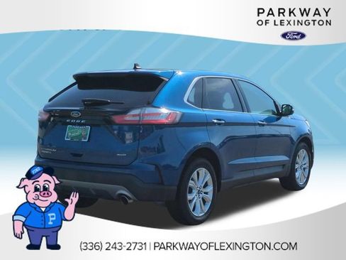Used 2022 Ford Edge Titanium AWD/4WD image 5