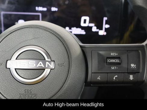 Used 2025 Nissan Kicks S image 10