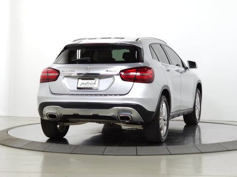 Used 2020 Mercedes-Benz GLA 250 4MATIC image 11