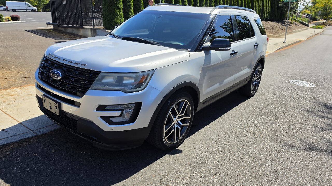 Used 2016 Ford Explorer Sport w/ Equipment Group 401A AWD/4WD image 1