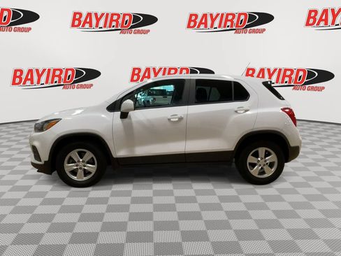 Used 2020 Chevrolet Trax LS w/ Tint and Cruise Package FWD image 5