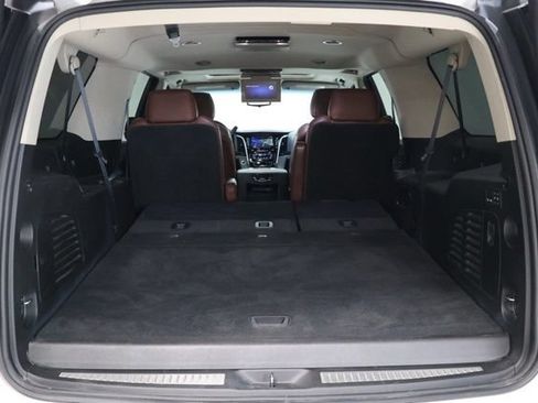 Used 2019 Cadillac Escalade ESV Luxury AWD/4WD image 35