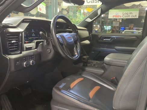 Used 2023 GMC Sierra 1500 AT4 w/ AT4 Premium Package AWD/4WD image 16