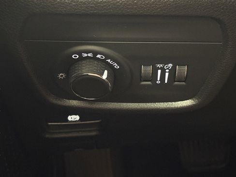 Used 2025 Jeep Grand Cherokee L Laredo AWD/4WD image 23