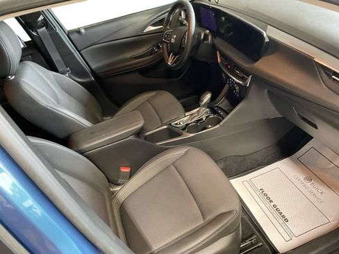 Certified 2024 Buick Encore GX Preferred w/ Comfort Package FWD image 18