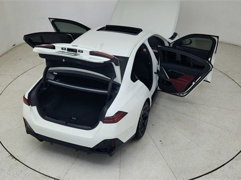 Used 2025 BMW i5 eDrive40i w/ M Sport Package image 83