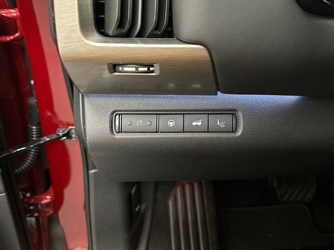 Certified 2024 Nissan Pathfinder Platinum AWD/4WD image 27