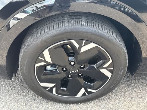 Used 2023 Kia Niro Wind FWD image 7