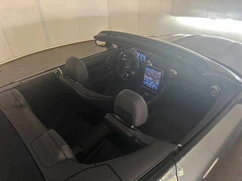 Used 2022 Mercedes-Benz SL 63 AMG 4MATIC image 33