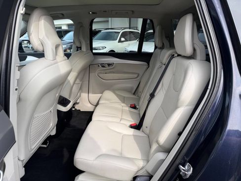 Used 2016 Volvo XC90 T5 Momentum image 31