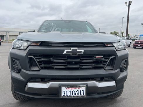 Used 2023 Chevrolet Colorado Trail Boss w/ Technology Package AWD/4WD image 2