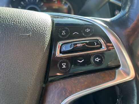 Used 2019 Cadillac Escalade ESV Premium Luxury image 21