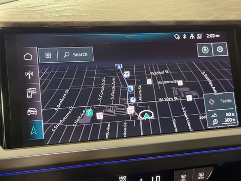 Used 2023 Audi Q4 e-tron Premium Plus w/ Premium Plus RWD image 18
