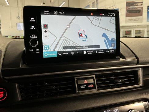 Used 2025 Honda Pilot Touring image 21