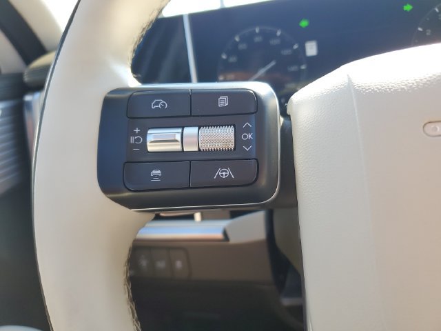 Used 2025 Hyundai Santa Fe Calligraphy FWD image 22