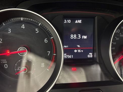 Used 2017 Volkswagen GTI Autobahn image 27