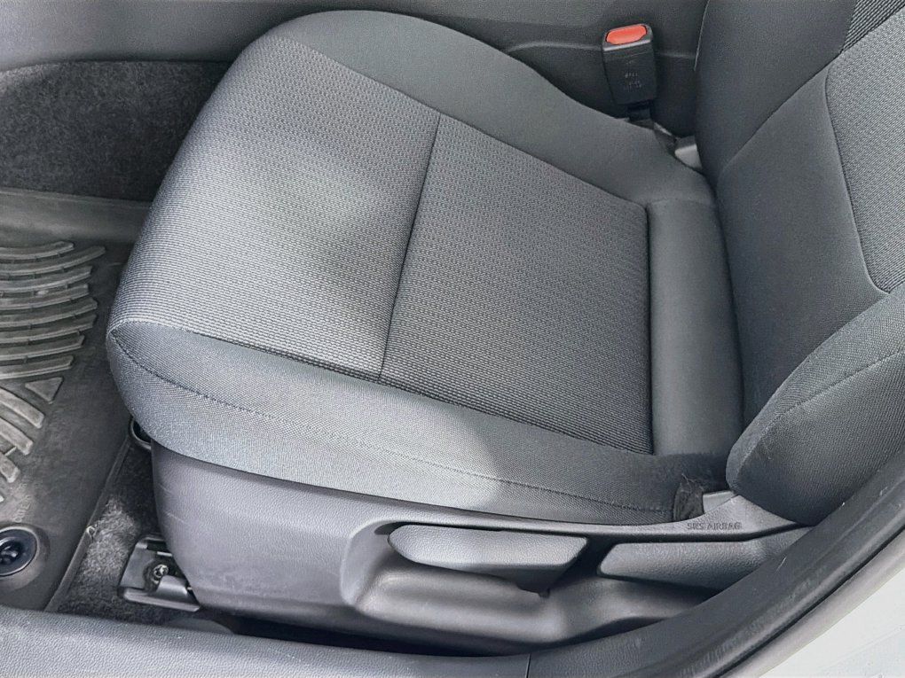 Used 2025 Toyota Prius LE FWD image 24