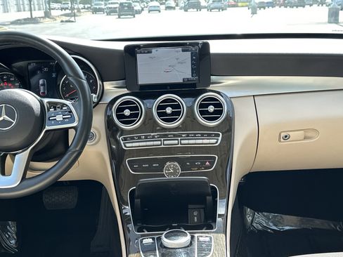Used 2019 Mercedes-Benz C 300 4MATIC Sedan image 30