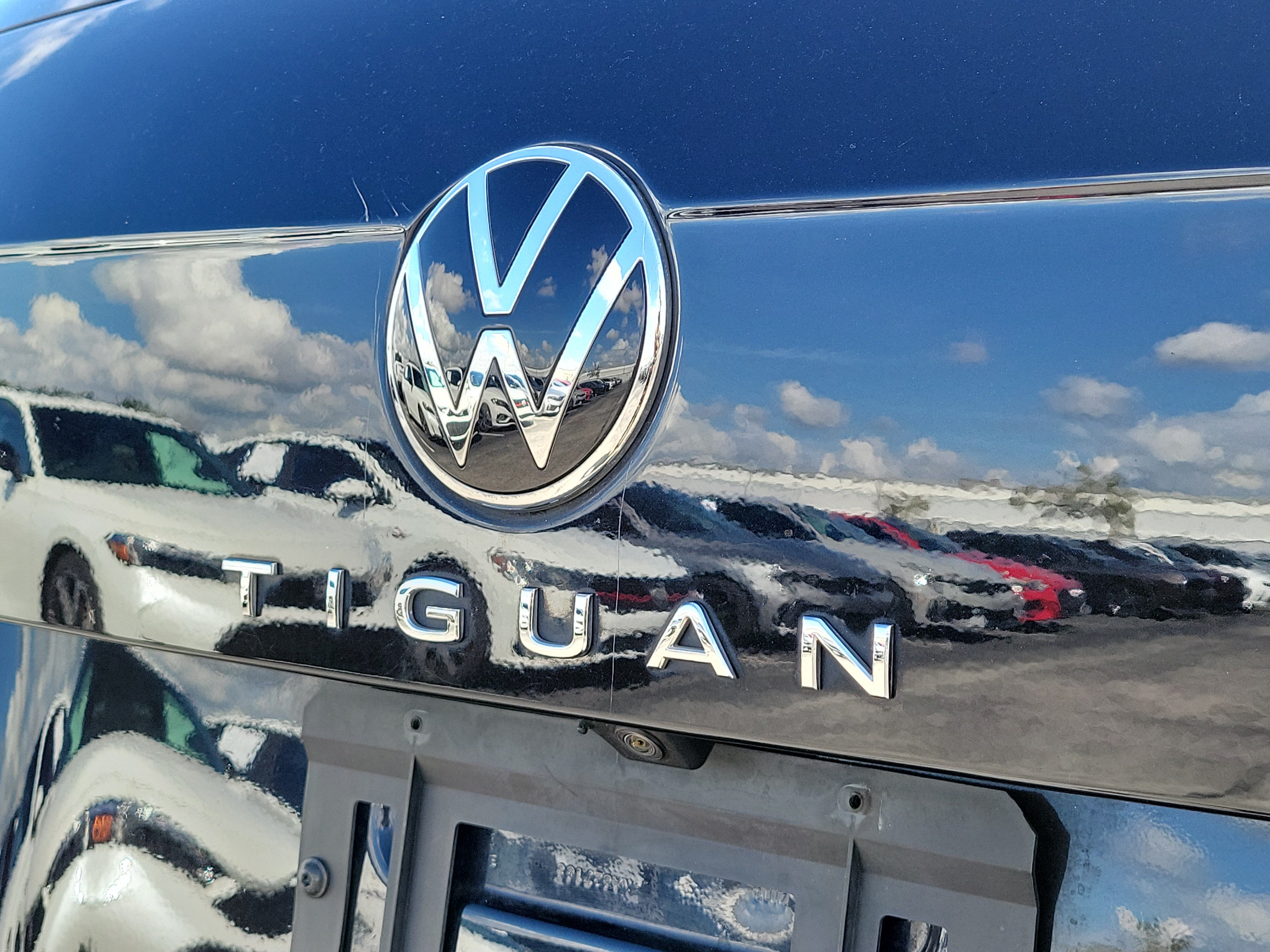 Used 2022 Volkswagen Tiguan S FWD image 10