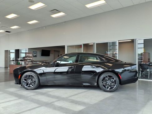 New 2027 Dodge Charger R/T w/ Blacktop Package AWD/4WD image 7