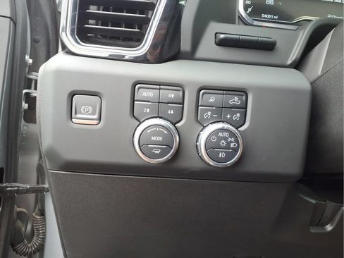 Certified 2024 GMC Sierra 2500 Denali w/ Denali Reserve Package AWD/4WD image 18